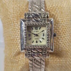 Geneva Vintage-Style Silver Cuff Watch, Quartz Movement, Textured Band